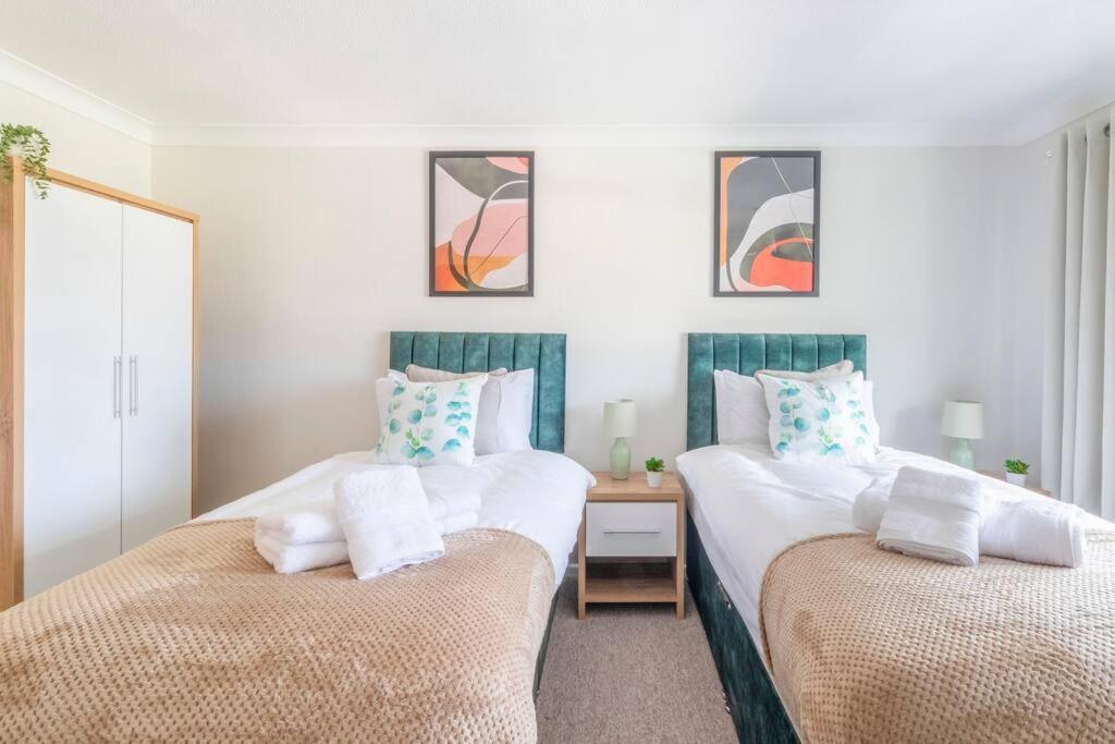 Panoramic Sea View Apartment Sleeps 4-Free Parking Bournemouth Buitenkant foto